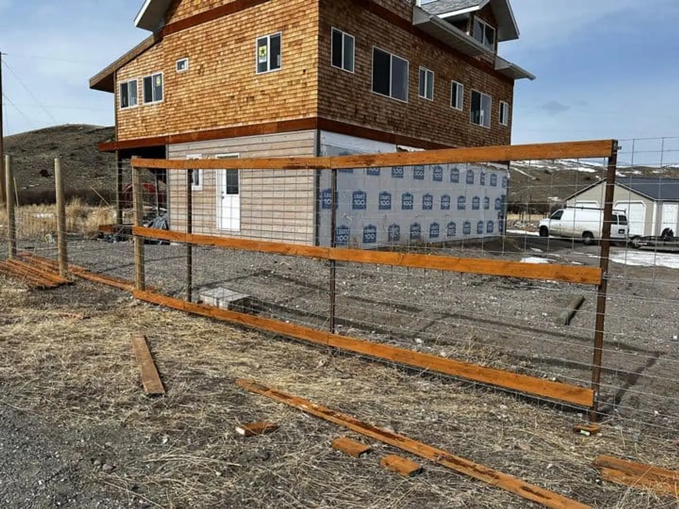 Cedar wood privacy fence in Bozeman, Montana