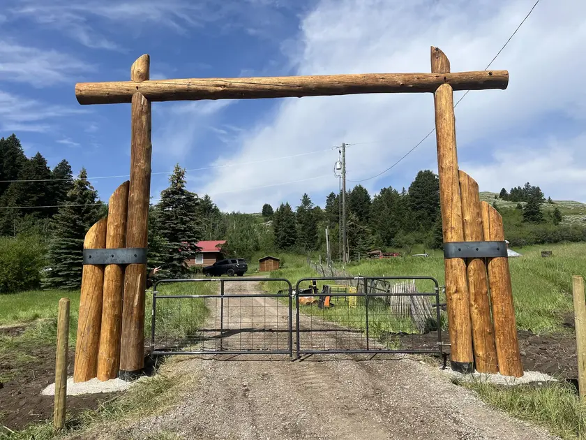 Completed Quinn Creek entrance